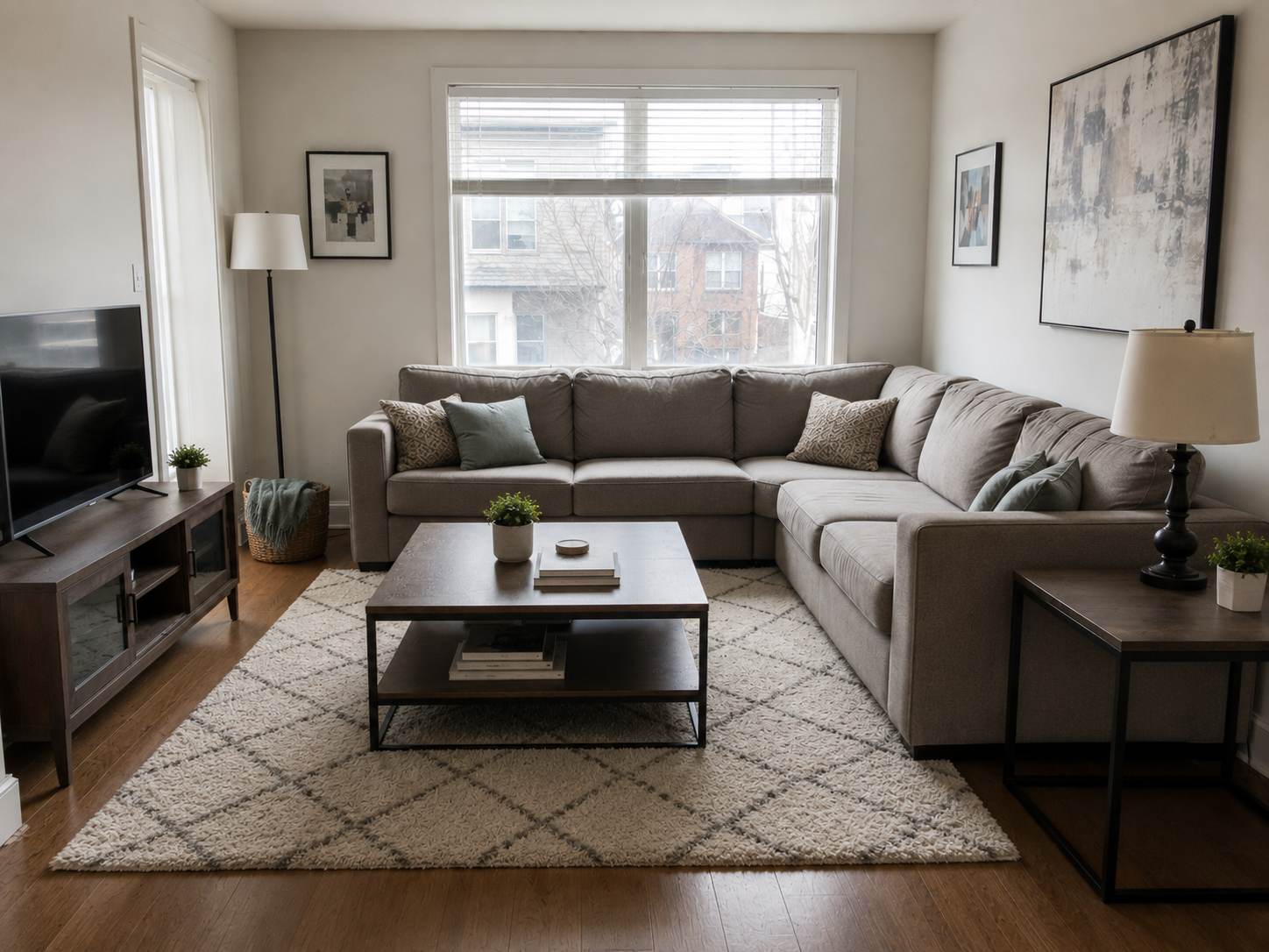 Clean living room after cleaning